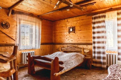 Karpatski Barvy in Myhove, Ukraine