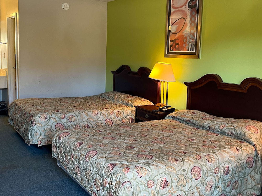 Motel 6 Bracey VA I 85 - photo 16