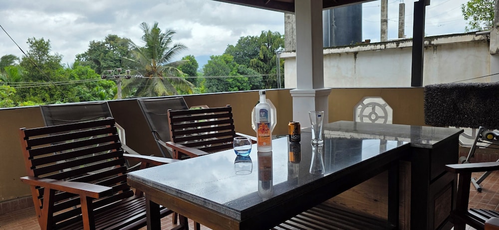 Kandy Comforts - carbon neutral hotel in Kandy