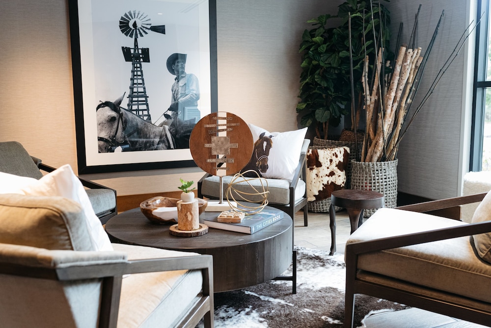 Revel Hotel Des Moines Urbandale Tapestry Collection by Hilton - photo 8