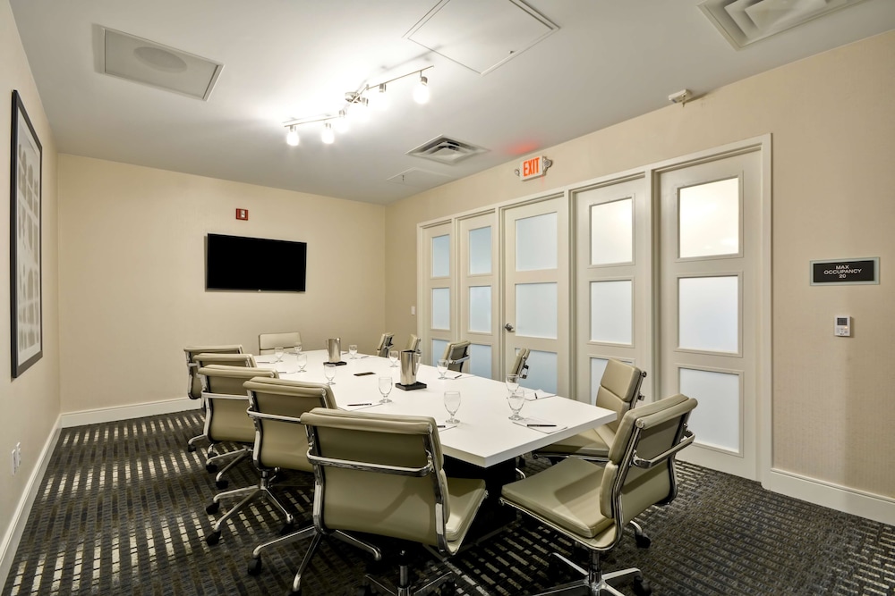 Embassy Suites Hotel Charlotte - photo 53