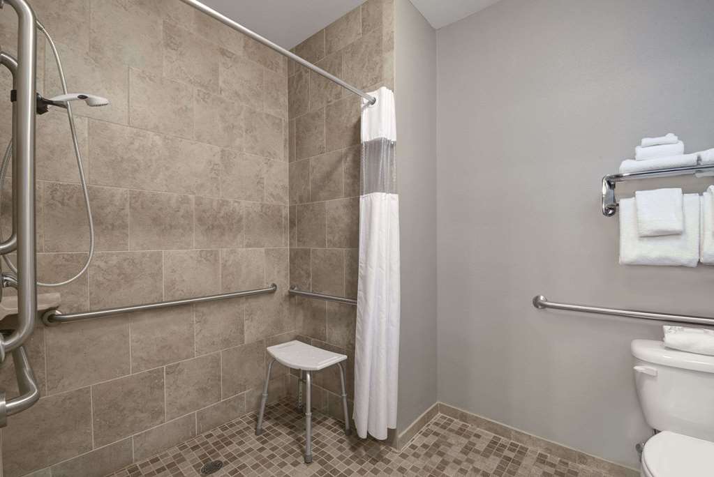 Baymont by Wyndham Minot - photo 10