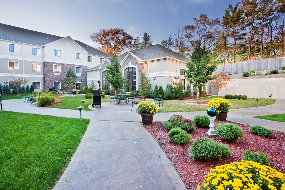 Staybridge Suites Kalamazoo an IHG Hotel - photo 2