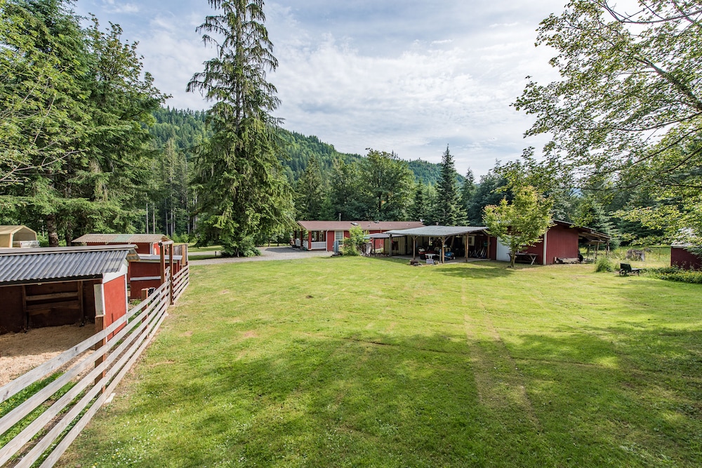 Emerald Valley Inn - photo 63