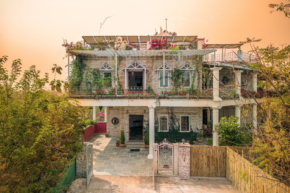 Moonstone Bhopal Ama Stays & Trails in Bhopal, India