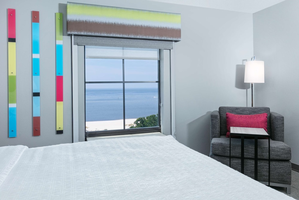 Hampton Inn Biloxi - photo 23