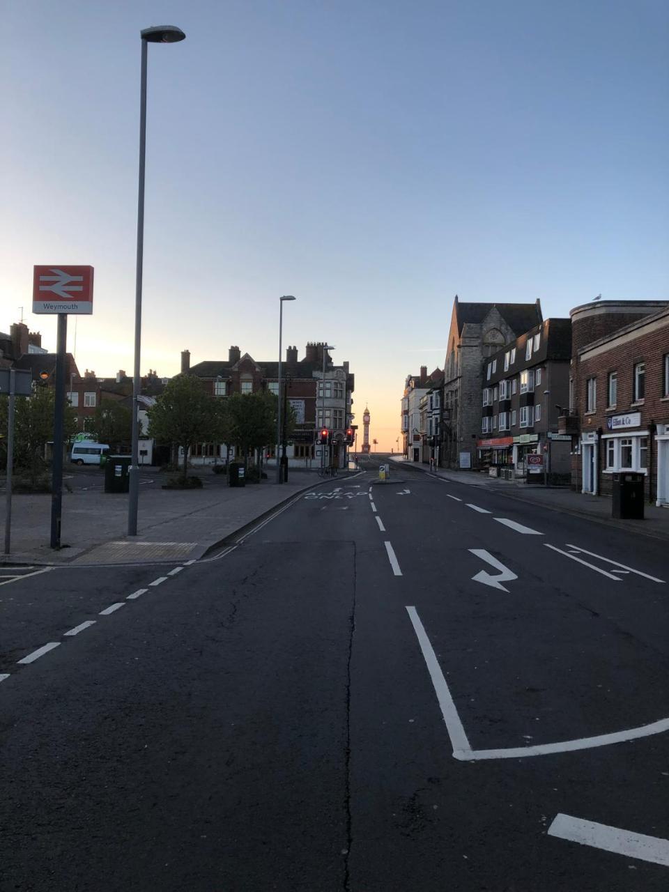 A Stones Throw To the Beach : ) in Weymouth, United Kingdom