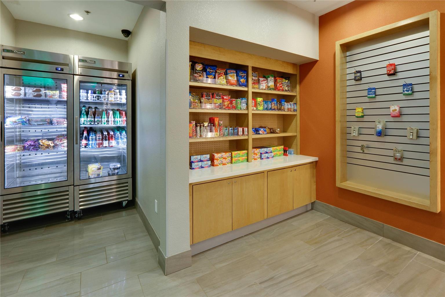 La Quinta Inn & Suites by Wyndham Dallas Love Field - photo 30