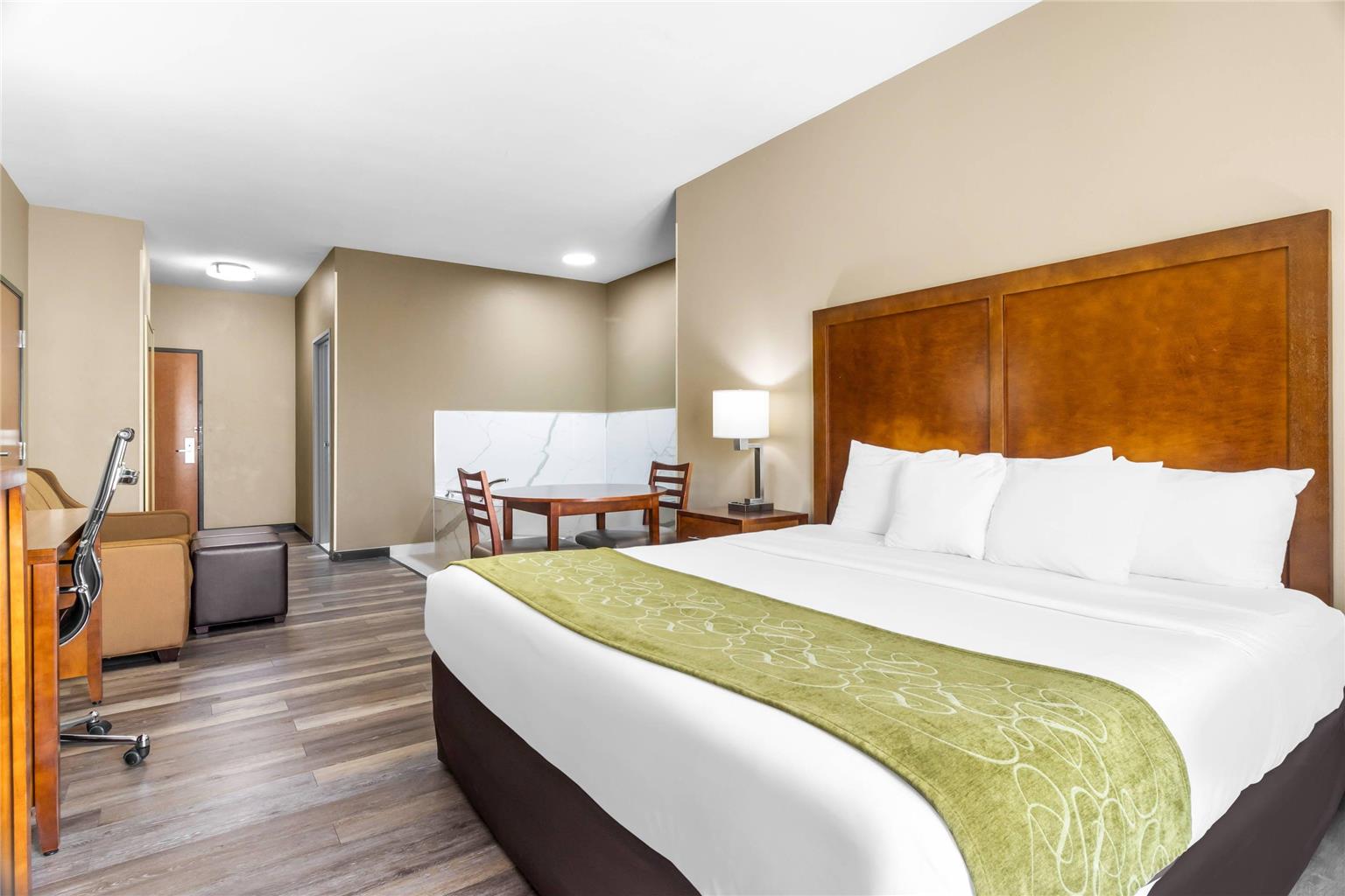 Comfort Suites Mount Vernon - photo 15