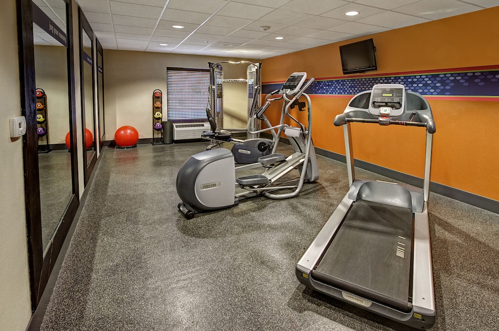 Hampton Inn & Suites Lebanon - photo 37