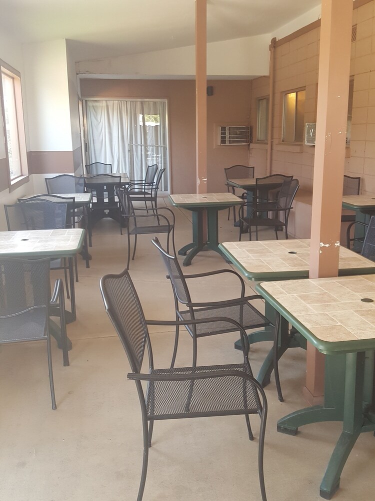 Lake Powell Canyon Inn - photo 31