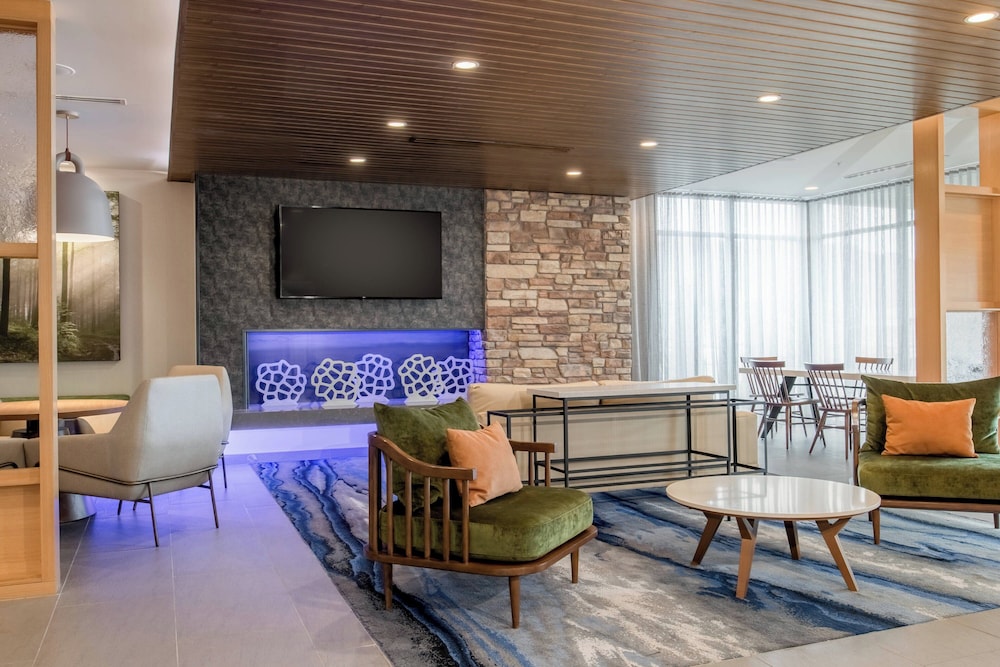 Fairfield Inn & Suites by Marriott Wenatchee - photo 2