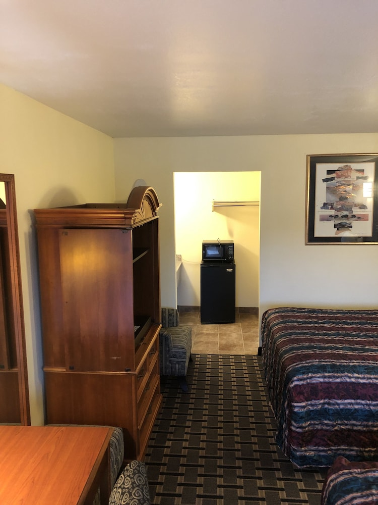 Inn At Mexia - photo 20