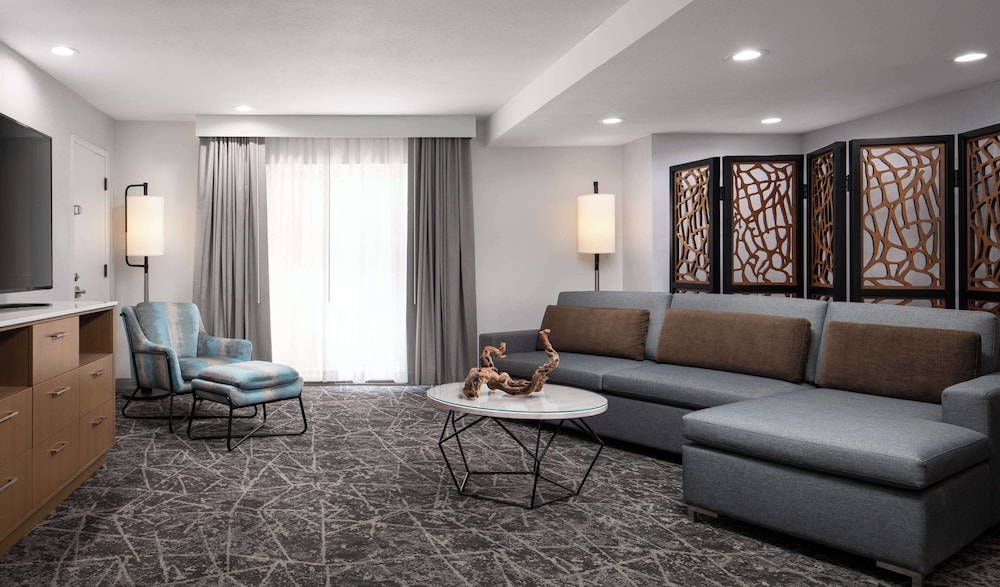DoubleTree By Hilton Sacramento - photo 7