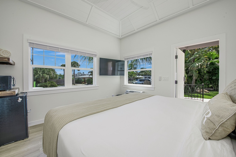 Casey Key Resorts Beachfront - photo 23