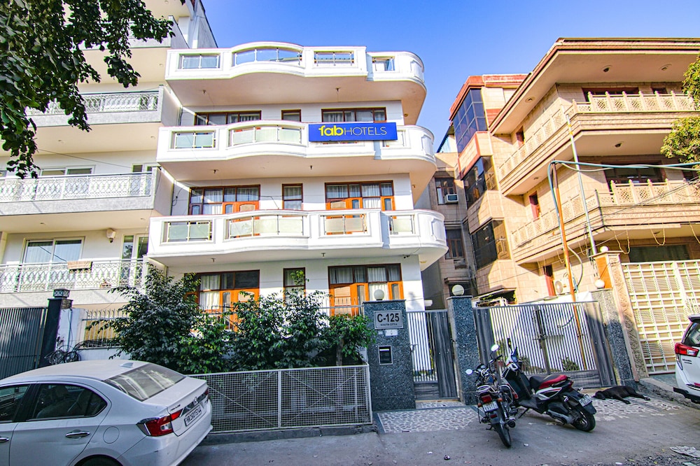 FabHotel SKS Excel Inn - last minute hotel in Gurgaon