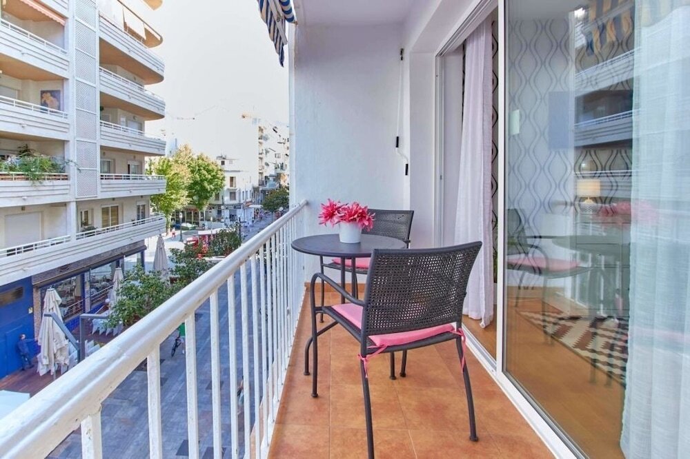 Apartamento Con Ubicacion Top 2 — 4-Star Luxury Hotel in Marbella, Spain