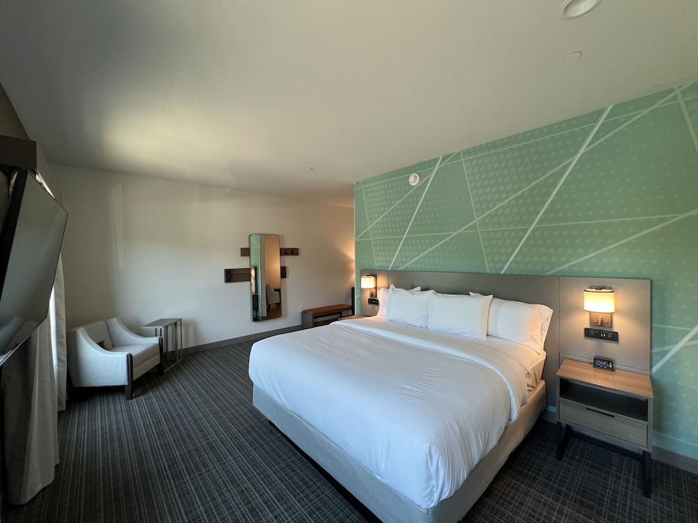 Comfort Suites Gatlinburg Downtown Convention Center - photo 17
