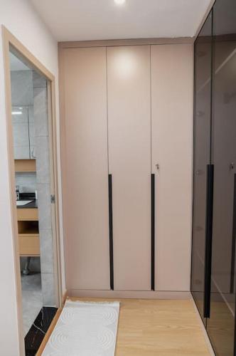 Apartment at Leshwa House