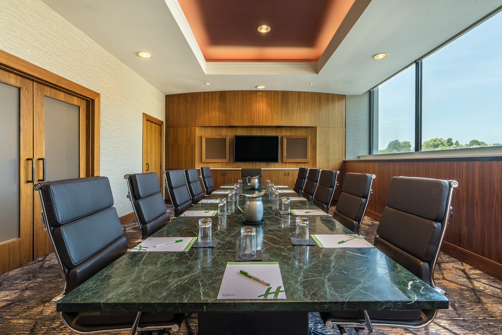 Holiday Inn & Suites Pittsfield Berkshires by IHG - photo 52