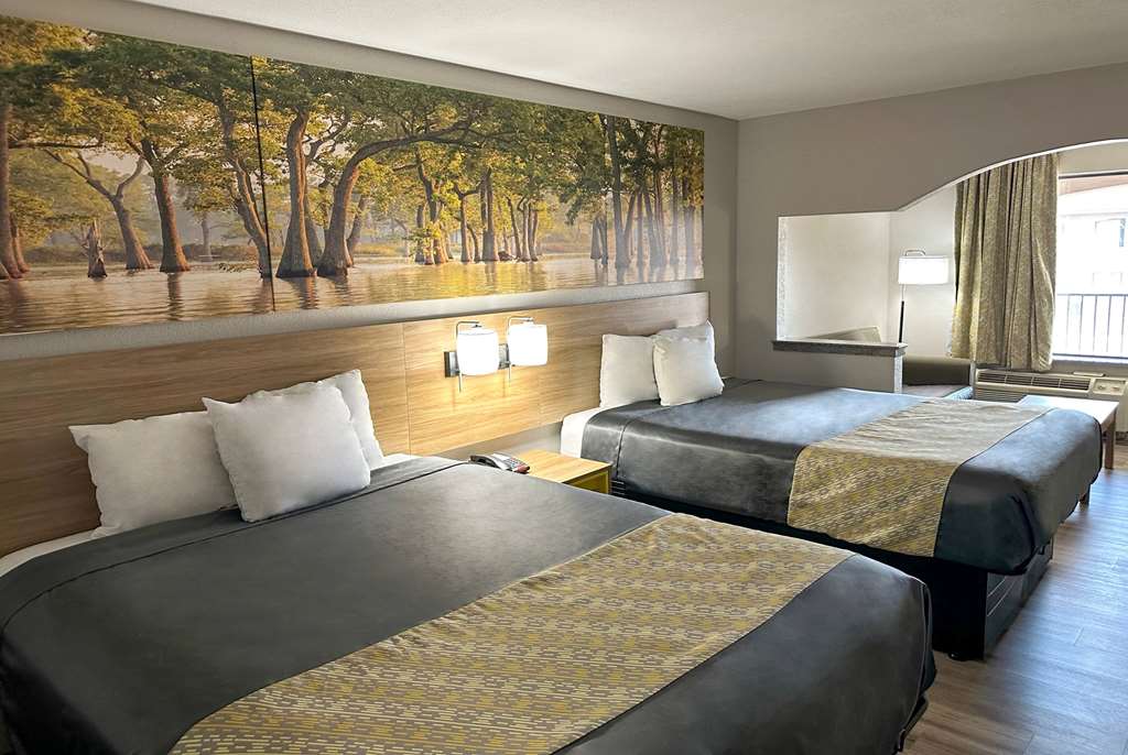 Days Inn & Suites by Wyndham Opelousas - photo 12