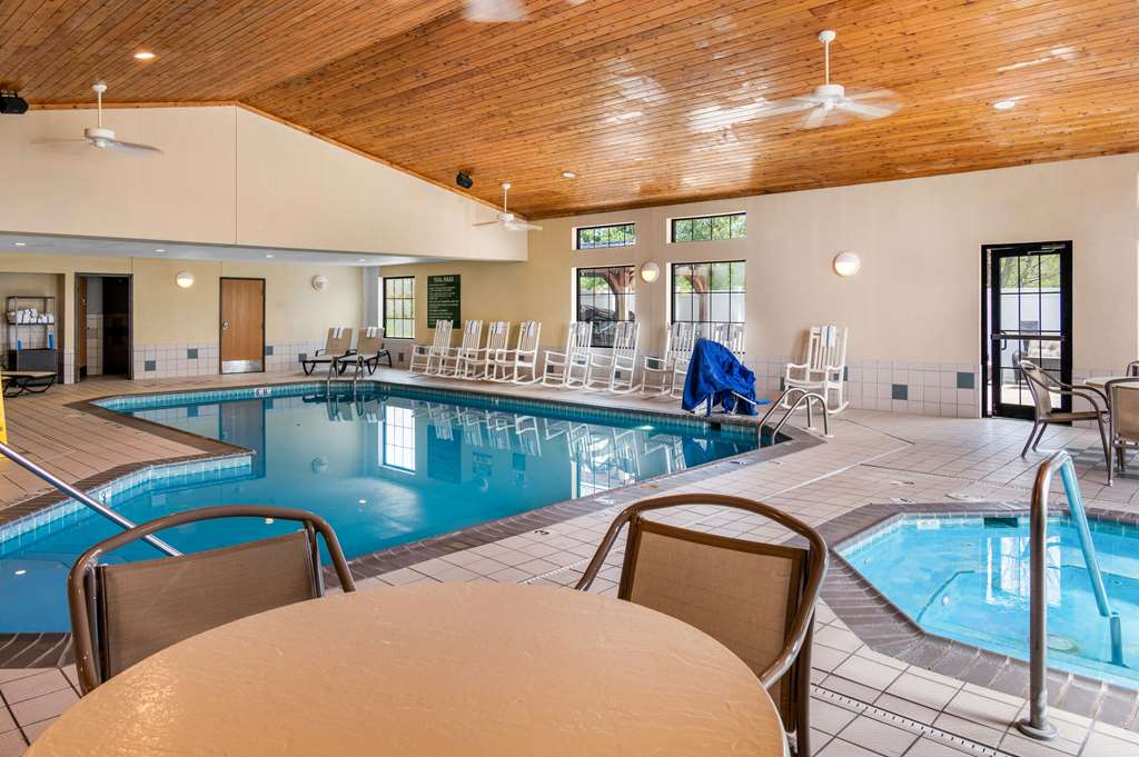 White Pine Inn & Suites - photo 30