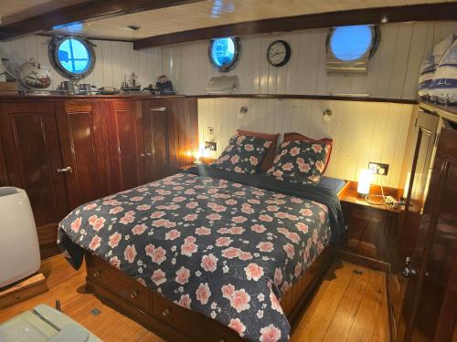 Peniche Saul Nomad - last minute hotel in Aigues-Mortes