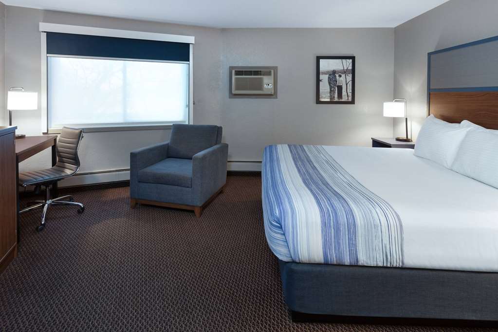 AmericInn by Wyndham New Richmond - photo 55