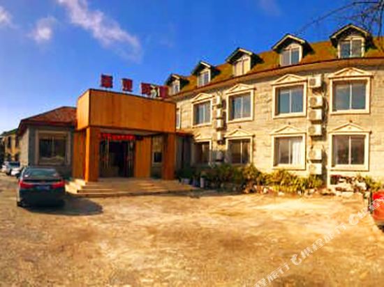 Huaxia Hotel