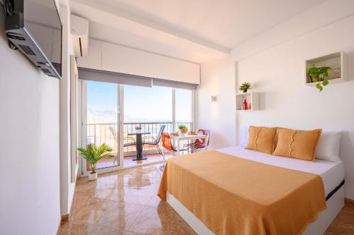 Sea Mountain Front Line 1 Min To Beach By 10tosea — Fuengirola