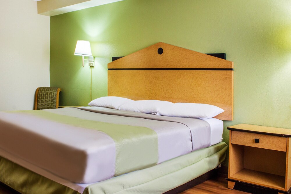Apache Inn - photo 12