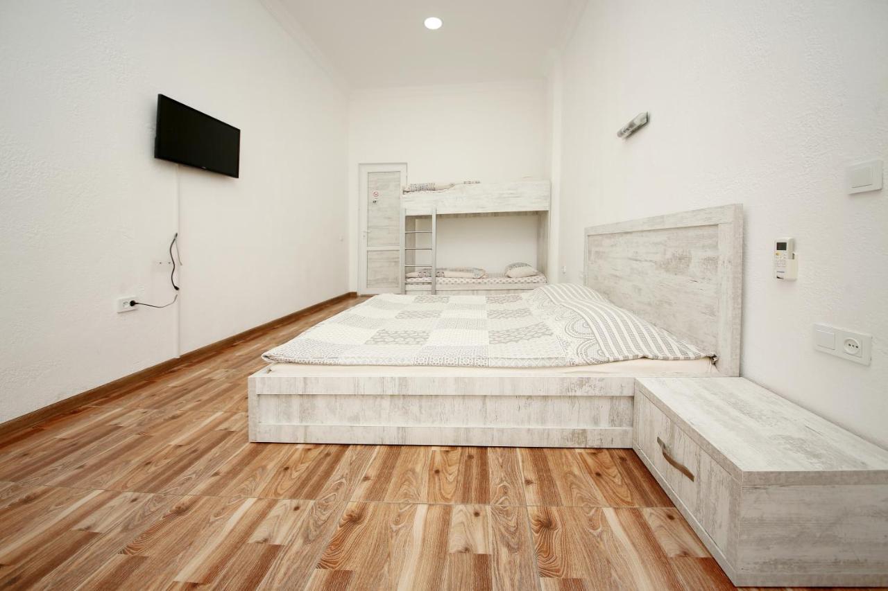 Hostel Mandaria