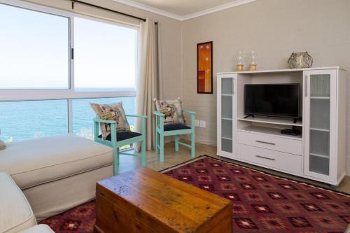 Lower Deck at Cape x ta Sea
