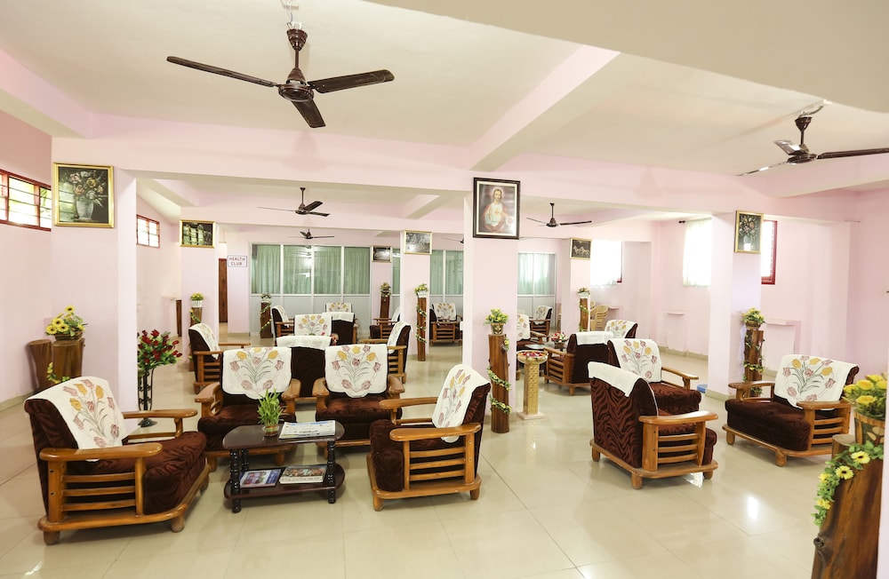 JoeBeach Resort in Seven Pagodas, India