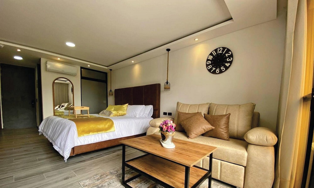 Epic Suite 212 Premium Aeropuerto — 4-Star Luxury Hotel in Pereira, Colombia