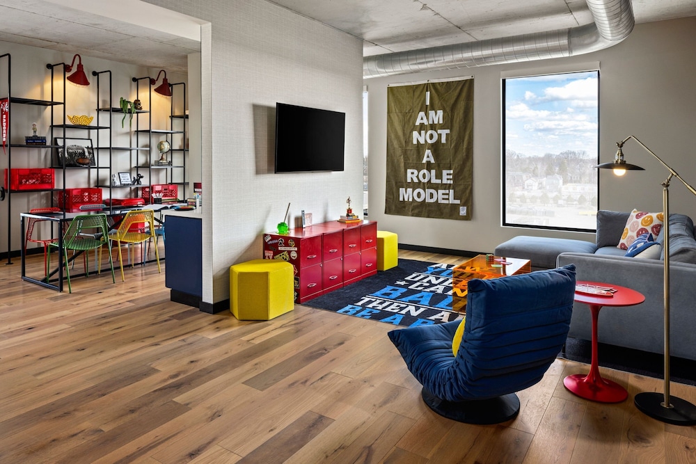 Moxy Madison Downtown - photo 12