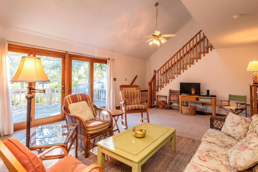 The Rectory by Oak Island Accommodations - photo 22