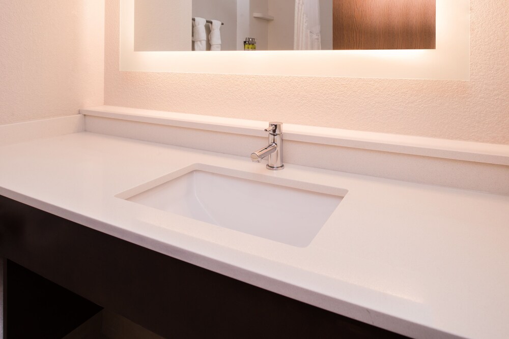 Holiday Inn Express Sierra Vista by IHG - photo 17