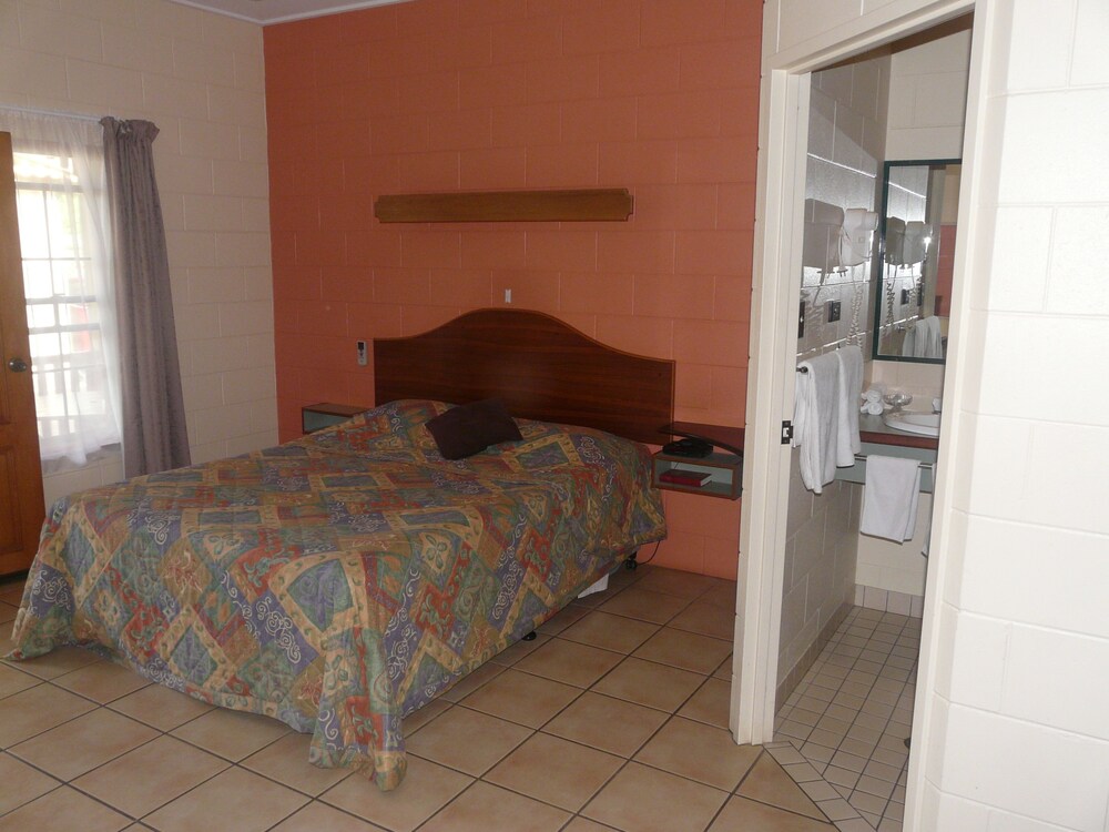 Curtain Fig Motel — Yungaburra — photo 4