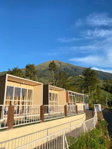 Cepogo Cabin Mangli Cabin Keluarga & Syariah — 5-Star Luxury Hotel in Magelang, Indonesia