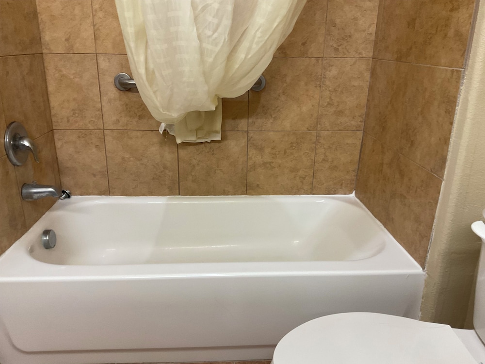Yorktown Inn And Suites - photo 56