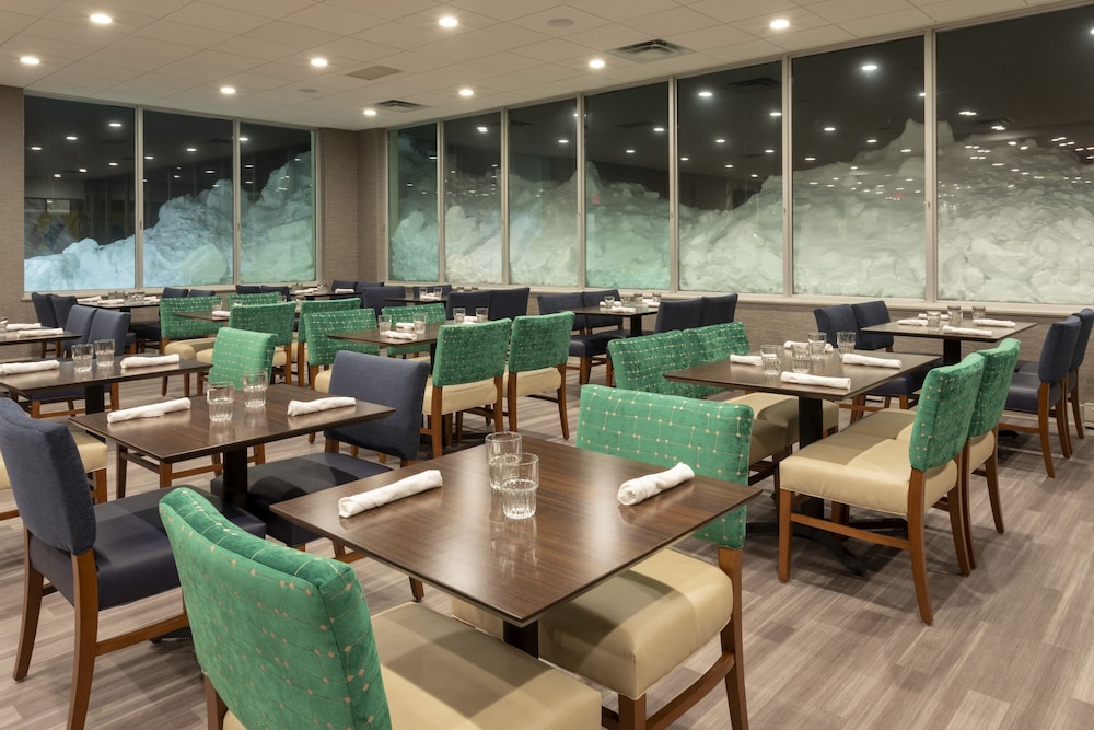Holiday Inn Marquette by IHG - photo 37