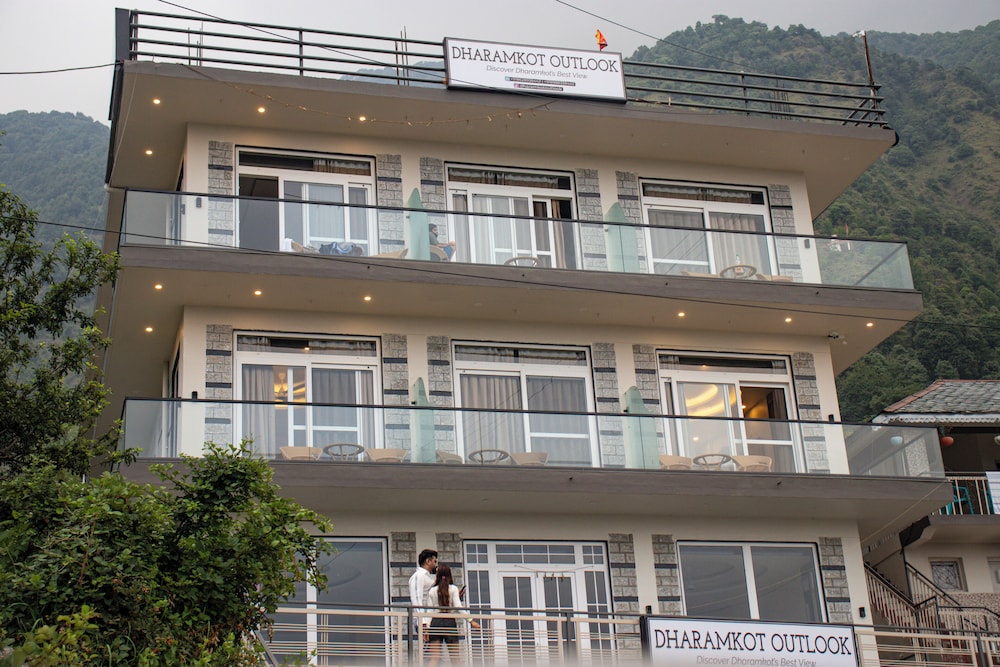 Dharamkot Outlook - last minute hotel in Dharamsala