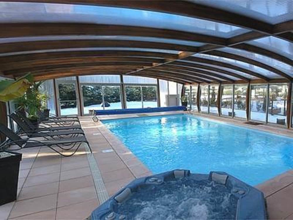 Logis Hotel Restaurant Spa Le Lac in Embrun, France