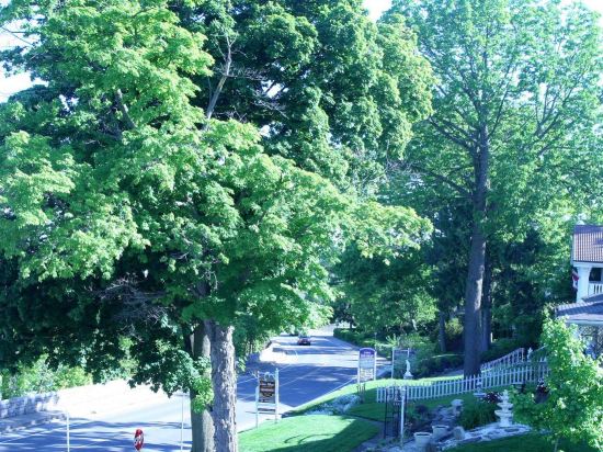 Niagara Gorgeview - carbon neutral hotel in Niagara Falls