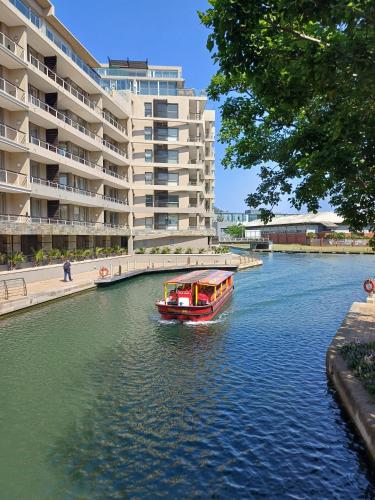 Birds eye canal view Walk to CTICC and V&A Waterfront — 4-Star Luxury Hotel in Cape Town, South Africa