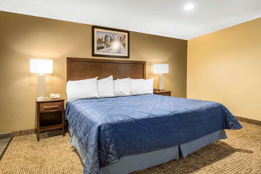 Rodeway Inn Lyons La Grange - photo 36