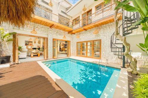 Villa Inka 6BDR with private Pool & Garden — 4-Star Luxury Hotel in Canggu, Indonesia