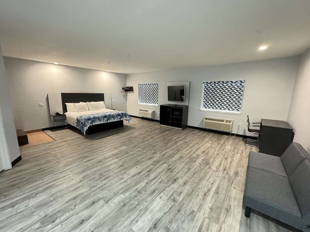 Americas Best Value Inn & Suites Haltom City Ft. Worth - photo 21