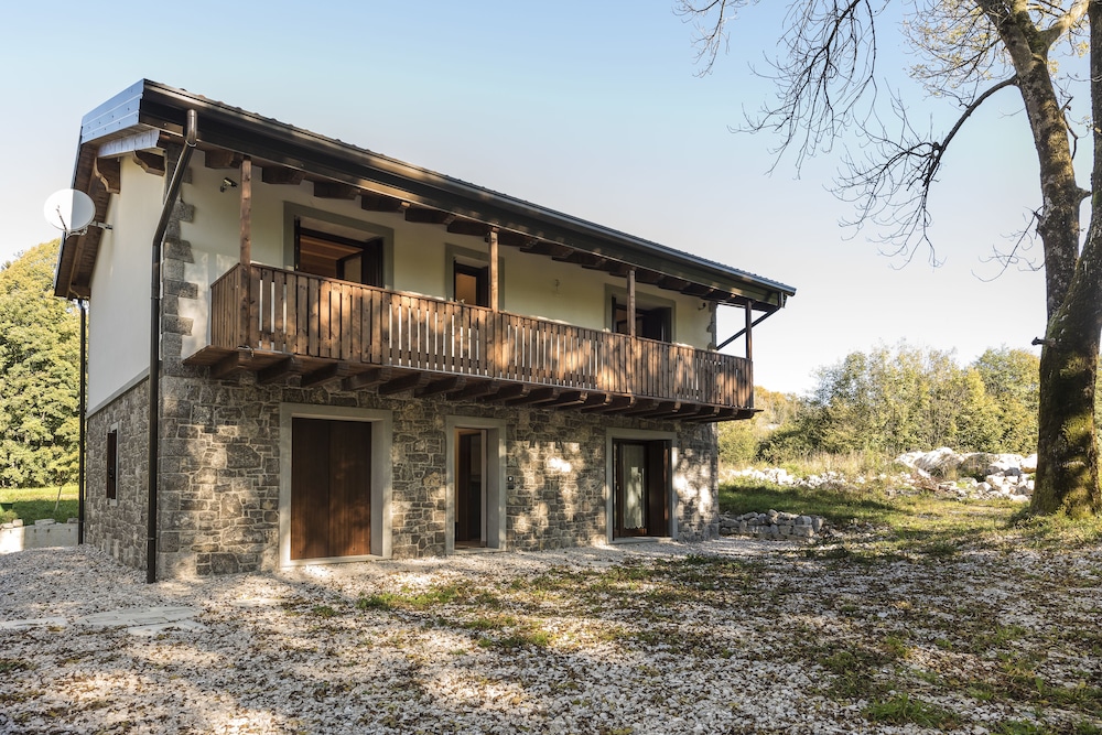 Albergo Diffuso Forgaria Monte Prat — 4-Star Luxury Hotel in Forgaria Nel Friuli, Italy